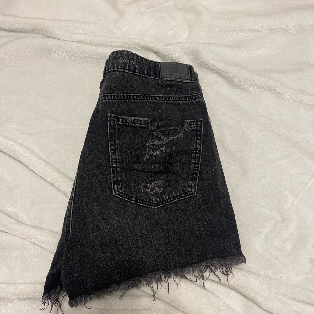 Black American Eagle shorts very flattering